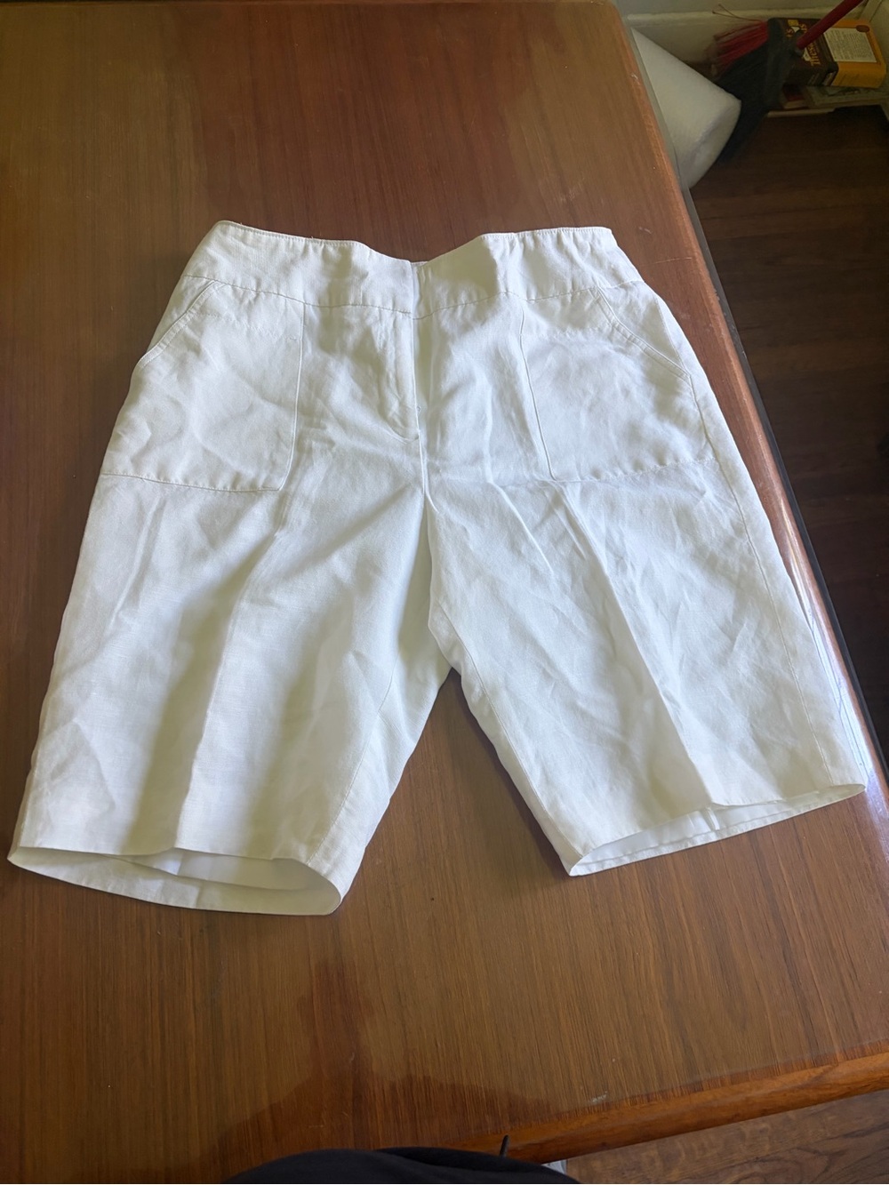 David N. High Waist White Women's Shorts. Linen Mix. Size 12